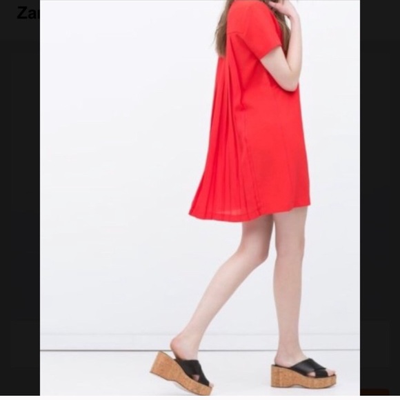 pleated zara dress